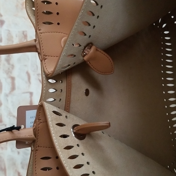 New ALAIA Angele 25 Leather Top Handle Bag - Picture 12 of 13